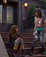Shake_It_Up_S01E04_1080p_BTD_002664.jpg
