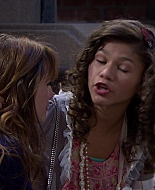 Shake_It_Up_S01E04_1080p_BTD_002783.jpg