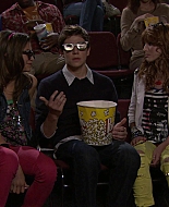 Shake_It_Up_S01E05_1080p_BTD_001091.jpg