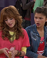 Shake_It_Up_S01E05_1080p_BTD_001243.jpg