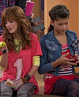 Shake_It_Up_S01E05_1080p_BTD_001374.jpg