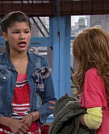 Shake_It_Up_S01E05_1080p_BTD_001737.jpg