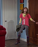 Shake_It_Up_S01E05_1080p_BTD_001786.jpg