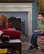 Shake_It_Up_S01E05_1080p_BTD_001859.jpg