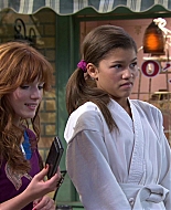 Shake_It_Up_S01E05_1080p_BTD_002190.jpg
