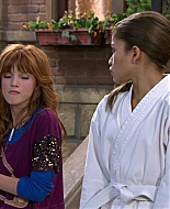 Shake_It_Up_S01E05_1080p_BTD_002196.jpg