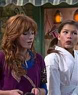 Shake_It_Up_S01E05_1080p_BTD_002207.jpg