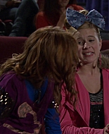 Shake_It_Up_S01E05_1080p_BTD_002299.jpg