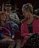 Shake_It_Up_S01E05_1080p_BTD_002356.jpg