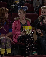 Shake_It_Up_S01E05_1080p_BTD_002510.jpg