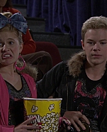 Shake_It_Up_S01E05_1080p_BTD_002517.jpg
