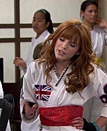 Shake_It_Up_S01E05_1080p_BTD_002712.jpg