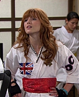 Shake_It_Up_S01E05_1080p_BTD_002720.jpg