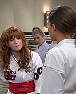 Shake_It_Up_S01E05_1080p_BTD_002897.jpg