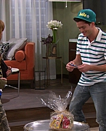 Shake_It_Up_S01E06_1080p_BTD_001278.jpg