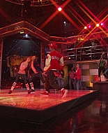 Shake_It_Up_S01E06_1080p_BTD_002128.jpg
