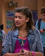 Shake_It_Up_S01E06_1080p_BTD_002496.jpg