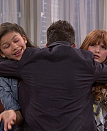 Shake_It_Up_S01E06_1080p_BTD_002802.jpg