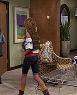 Shake_It_Up_S01E06_1080p_BTD_002996.jpg