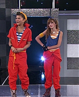 Shake_It_Up_S01E07_1080p_BTD_000297.jpg
