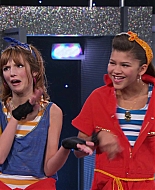 Shake_It_Up_S01E07_1080p_BTD_000371.jpg