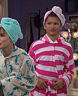 Shake_It_Up_S01E07_1080p_BTD_000907.jpg