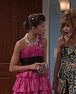 Shake_It_Up_S01E07_1080p_BTD_001237.jpg