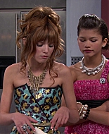 Shake_It_Up_S01E07_1080p_BTD_001480.jpg