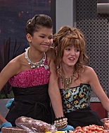 Shake_It_Up_S01E07_1080p_BTD_001815.jpg