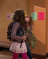 Shake_It_Up_S01E08_1080p_BTD_000292.jpg