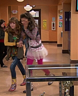 Shake_It_Up_S01E08_1080p_BTD_000619.jpg