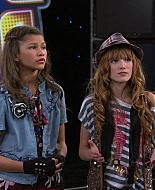 Shake_It_Up_S01E08_1080p_BTD_000948.jpg