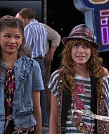Shake_It_Up_S01E08_1080p_BTD_001206.jpg