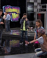 Shake_It_Up_S01E08_1080p_BTD_001271.jpg