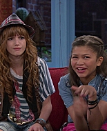 Shake_It_Up_S01E08_1080p_BTD_001572.jpg