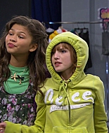 Shake_It_Up_S01E08_1080p_BTD_002413.jpg