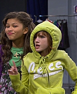 Shake_It_Up_S01E08_1080p_BTD_002415.jpg