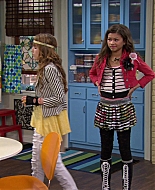 Shake_It_Up_S01E08_1080p_BTD_002480.jpg