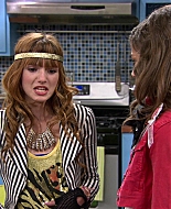 Shake_It_Up_S01E08_1080p_BTD_002598.jpg