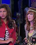 Shake_It_Up_S01E08_1080p_BTD_002795.jpg
