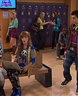 Shake_It_Up_S01E09_1080p_BTD_000420.jpg