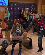 Shake_It_Up_S01E09_1080p_BTD_000440.jpg