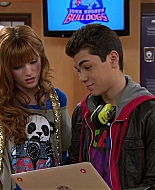 Shake_It_Up_S01E09_1080p_BTD_000488.jpg