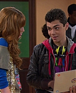 Shake_It_Up_S01E09_1080p_BTD_000490.jpg
