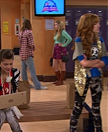 Shake_It_Up_S01E09_1080p_BTD_000520.jpg