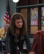 Shake_It_Up_S01E09_1080p_BTD_001534.jpg