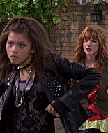 Shake_It_Up_S01E09_1080p_BTD_001842.jpg