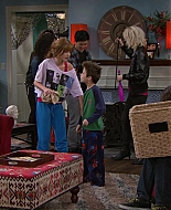 Shake_It_Up_S01E09_1080p_BTD_002041.jpg