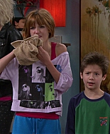 Shake_It_Up_S01E09_1080p_BTD_002075.jpg