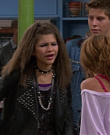 Shake_It_Up_S01E09_1080p_BTD_002110.jpg